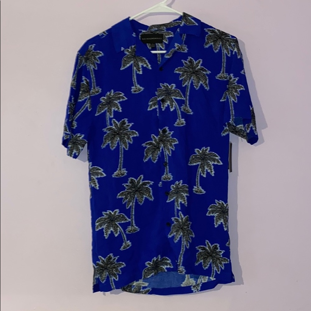 Men’s button up shirt, never worn! Tags still on!